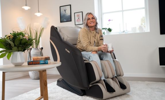 OGAWA Cosmos X - Snygg 3D-massagestol med läderdesign som passar i alla hem